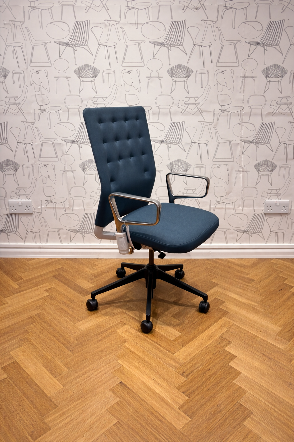 Vitra ID Trim Office Chair (Used)