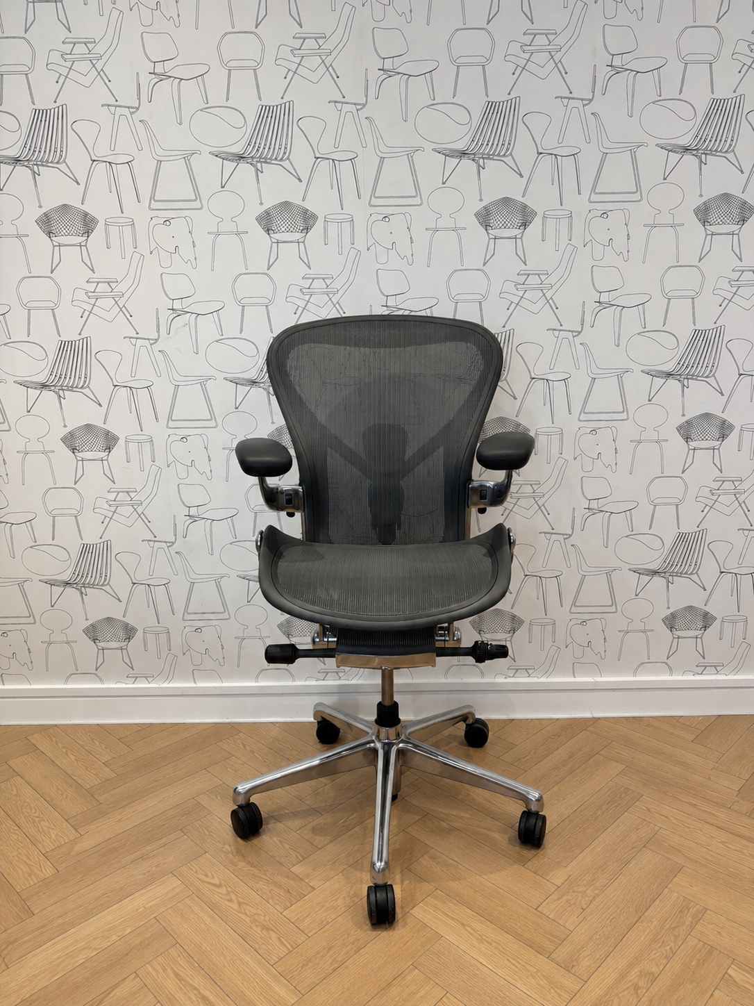 Herman Miller Aeron Remastered With Polished Aluminium Base Fully Loaded with PostureFit Lumbar Support