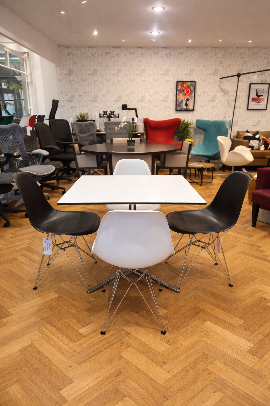 White Dining Table with Aluminium Base