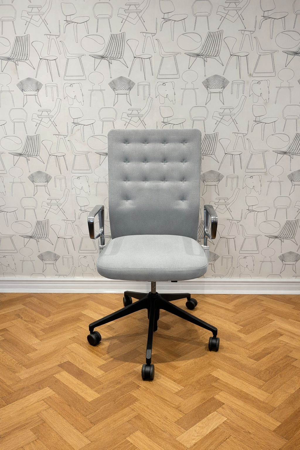 Vitra ID Trim Office Chair in Grey (Used)