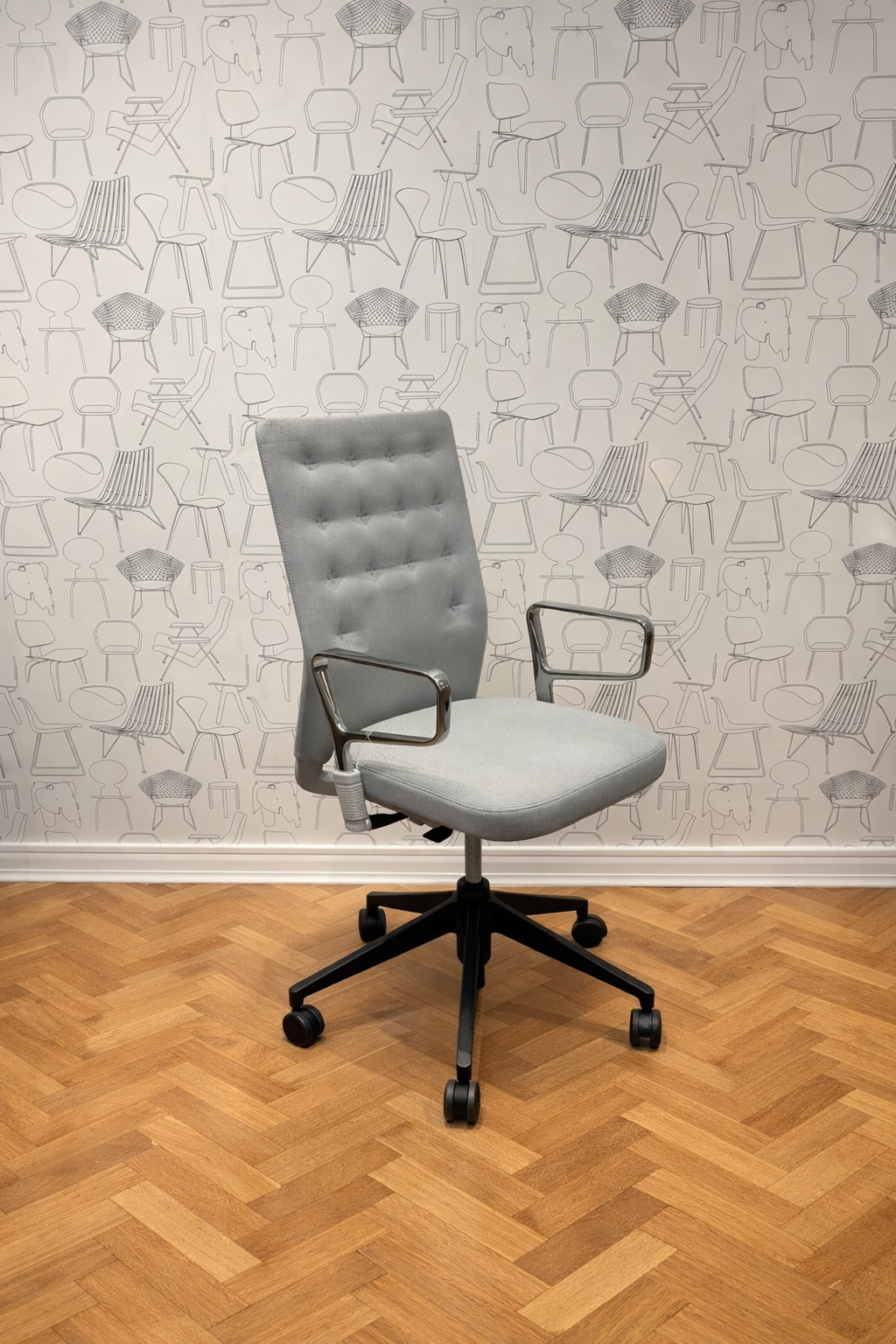 Vitra ID Trim Office Chair in Grey (Used)