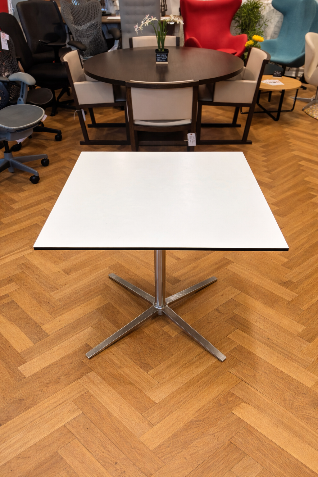 White Dining Table with Aluminium Base