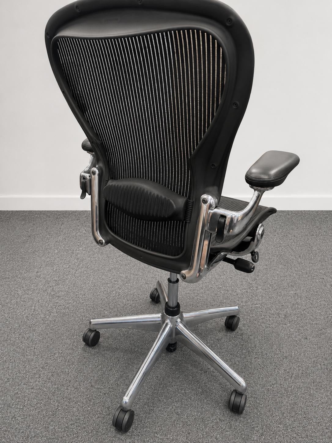 Herman Miller Aeron Classic with Polished aluminium Frame + Leather Arm Pads (Fully Loaded) Size C (Refurbished)