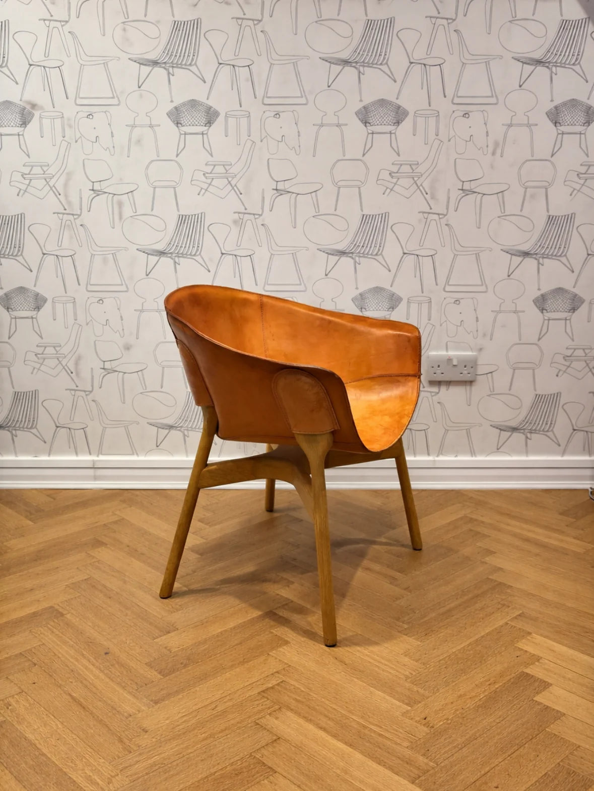 Pair of Hem Pocket Chair’s