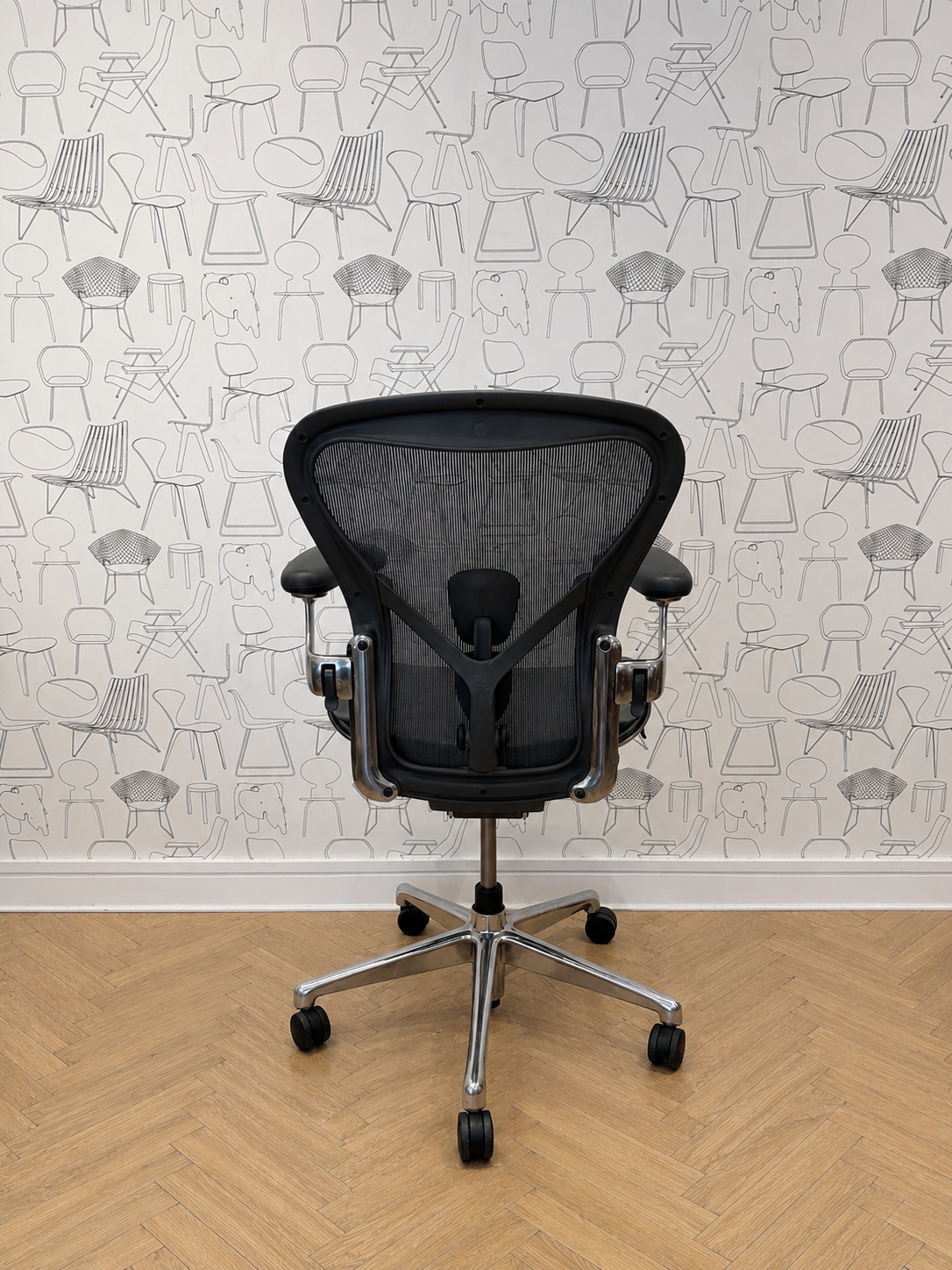 Herman Miller Aeron Remastered With Polished Aluminium Base Fully Loaded with PostureFit Lumbar Support