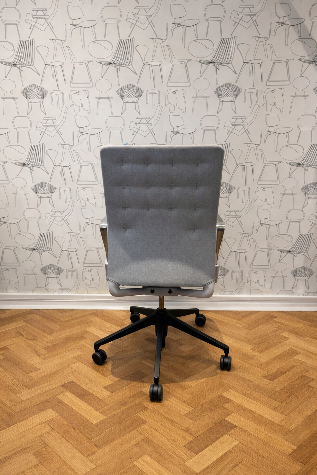 Vitra ID Trim Office Chair in Grey (Used)