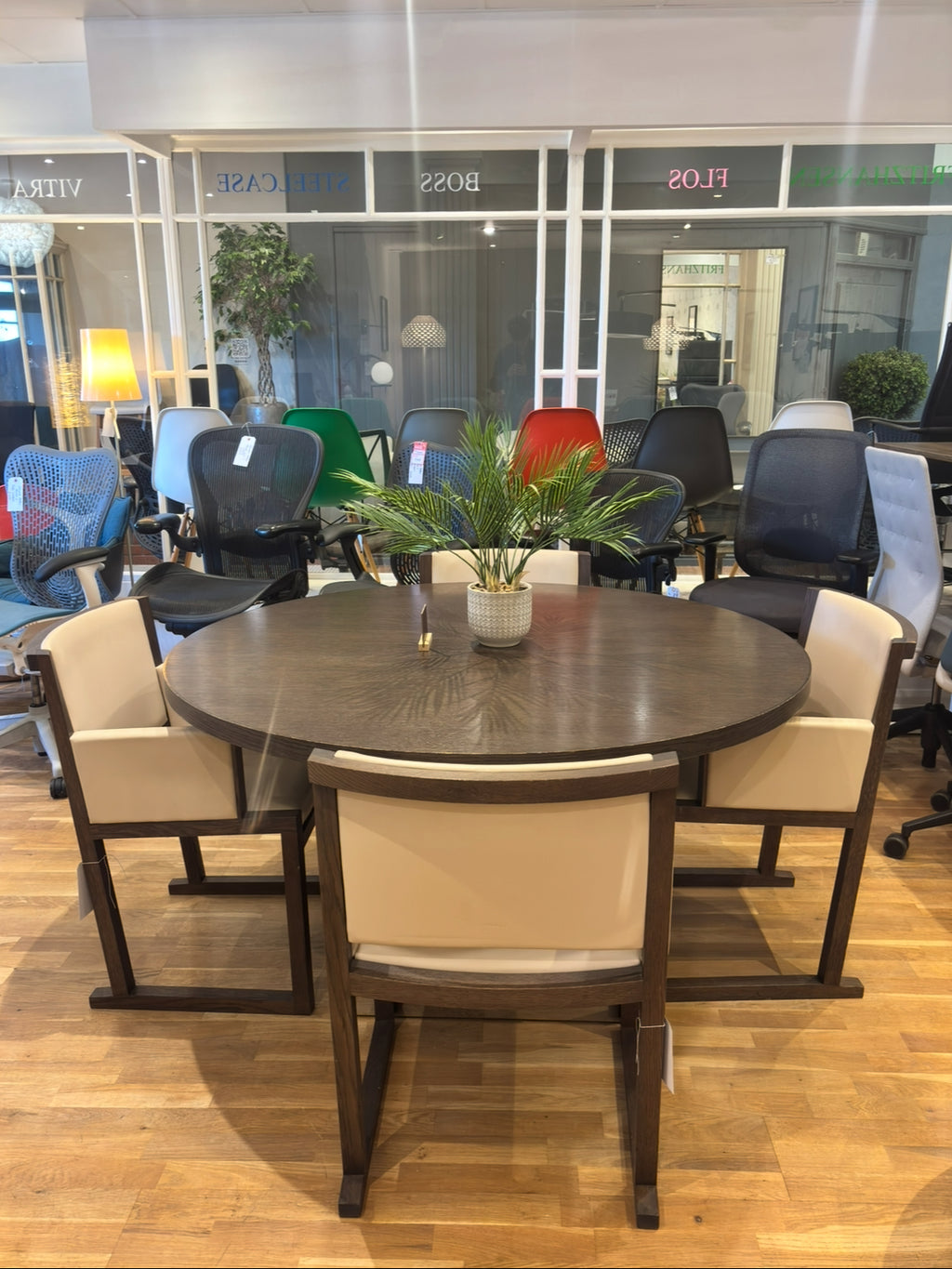 B&B Italia Convivo Dining Table (Used)