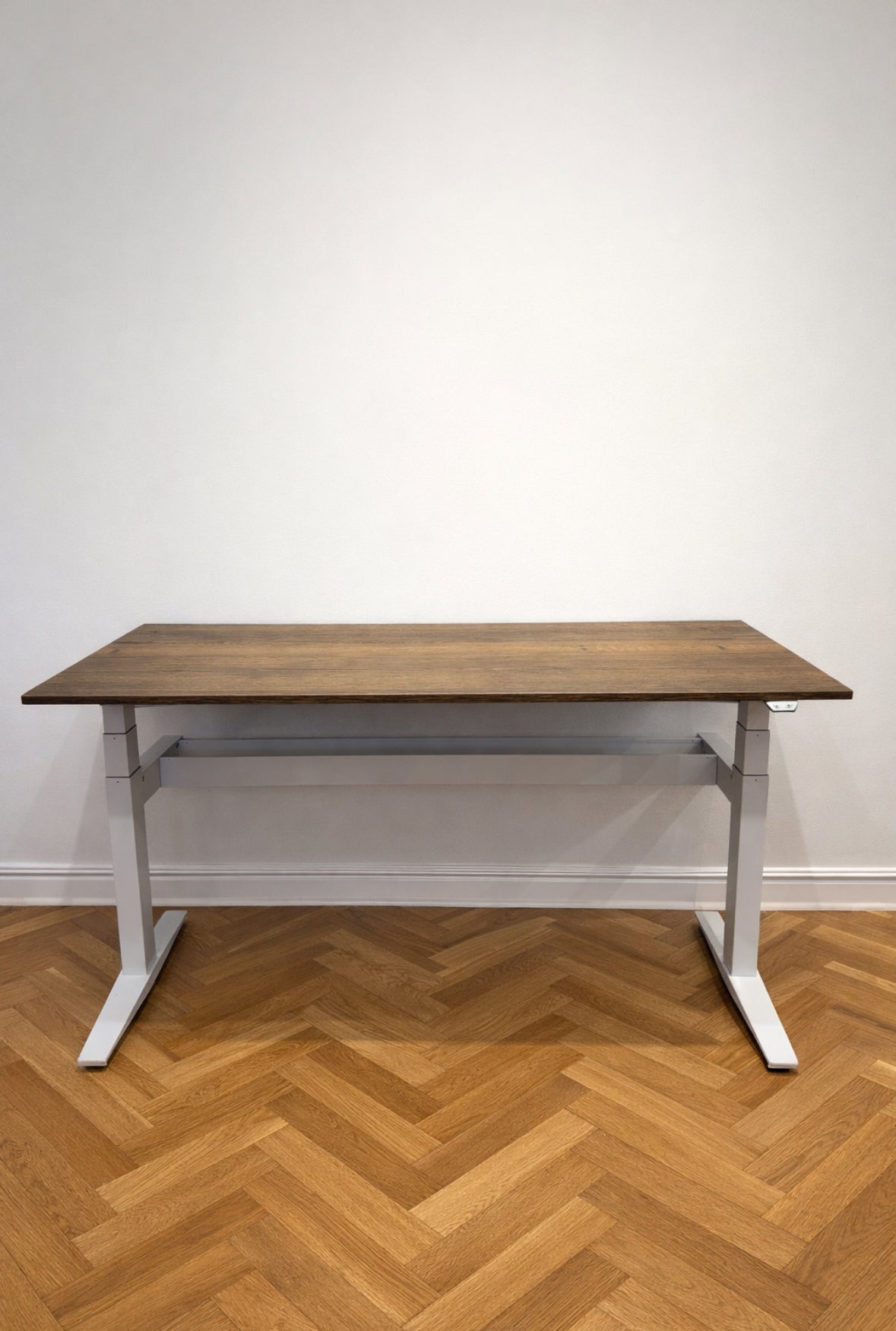 Herman Miller Ratio Sit & Stand Desk Brown Halifax Oak