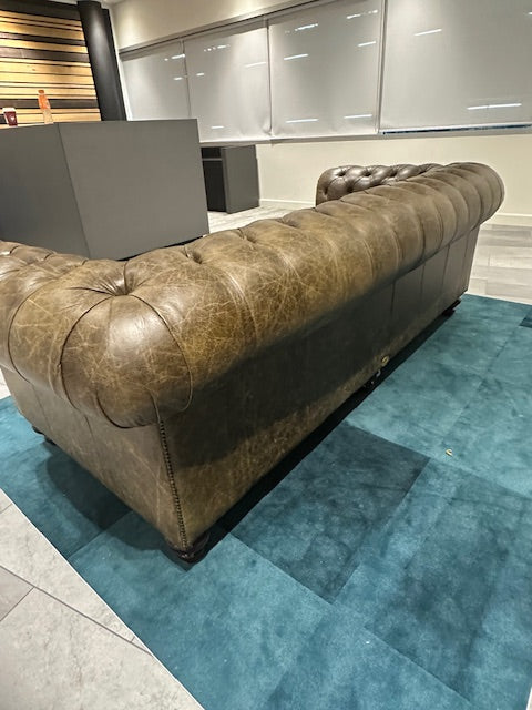 Chesterfields Sofa in Chocolate