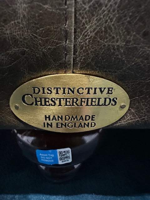 Chesterfields Sofa in Chocolate
