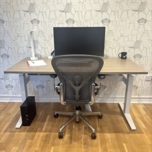 Herman Miller Aeron Graphite Polished Chair Size B
