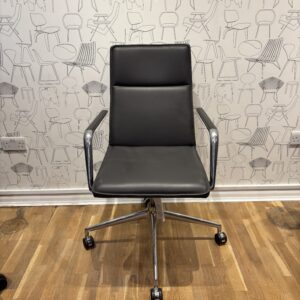 Highback Brunner Finasoft Padded Leather office chair